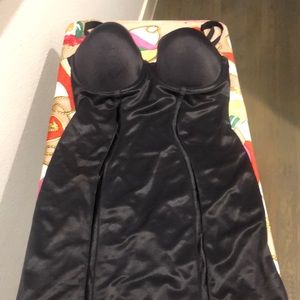 Maidenform black convertible slip easy-on to strapless, w/crouch size 36D, NEW